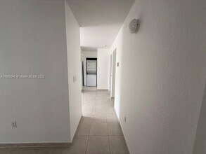 11252 SW 2nd St in Miami, FL - Building Photo - Building Photo