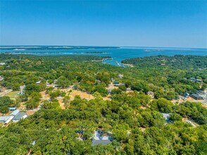 276 Windsor Dr in Pottsboro, TX - Building Photo - Building Photo