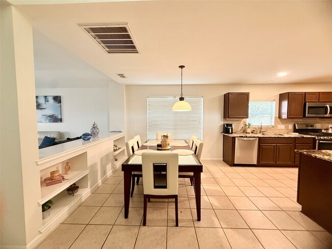 4615 Pin Oak Creek Ln