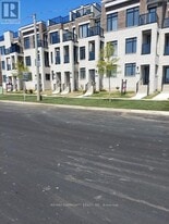 831 Port Darlington Rd in Clarington, ON - Building Photo