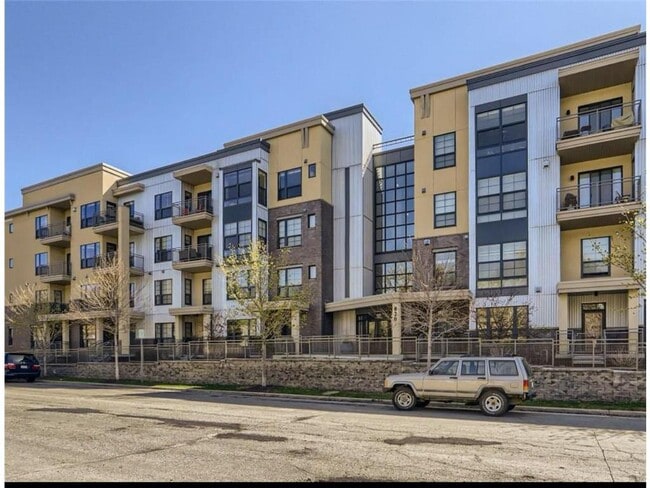 property at 820 Emerald St SE