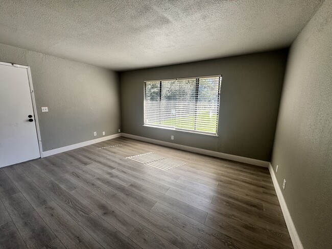 property at 6724 Plymouth Rd