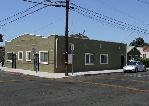 2295 Baltic Ave in Long Beach, CA - Building Photo