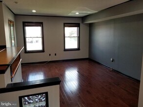 445 W 6th Ave in Conshohocken, PA - Building Photo - Building Photo