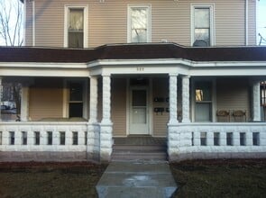 357 College Ave, Unit 3 in Valparaiso, IN - Building Photo - Building Photo