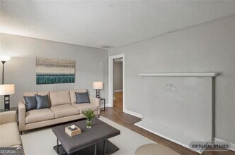 5074 Park Ave in Forest Park, GA - Building Photo - Building Photo