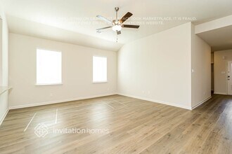 10020 Pilot Pl in Fort Worth, TX - Foto de edificio - Building Photo