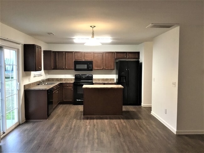 133 Mount Olivet Dr in Winston-Salem, NC - Building Photo - Building Photo