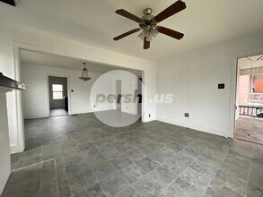 980 W William St in Decatur, IL - Building Photo - Building Photo