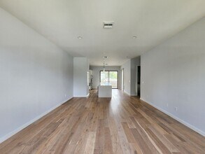 532 W Plaza Pl in Tampa, FL - Building Photo - Building Photo