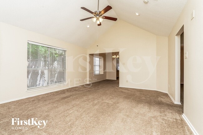 2021 Greenview Dr in Carrollton, TX - Building Photo - Building Photo