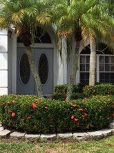 1851 Oak Berry Cir in Wellington, FL - Building Photo - Building Photo