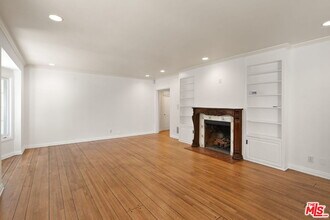 103 N Anita Ave in Los Angeles, CA - Building Photo - Building Photo