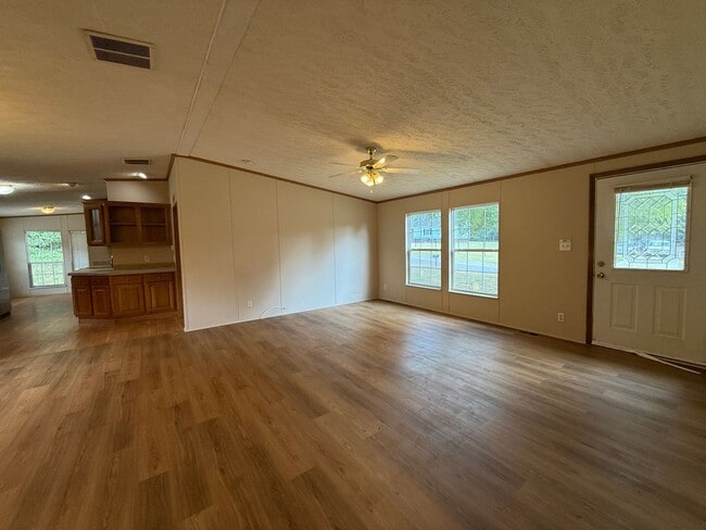 534 Queens Rd in Gastonia, NC - Building Photo - Building Photo