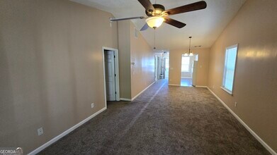 1731 Summerwoods Ln in Griffin, GA - Building Photo - Building Photo