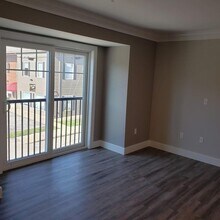 10 4th St, Unit 404 in Dover, NH - Building Photo - Building Photo