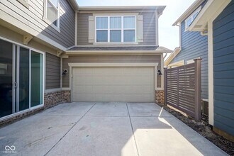 7228 Broadacre Ct in Carmel, IN - Building Photo - Building Photo