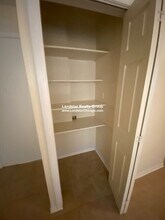 1822 Monroe St, Unit 1E in Evanston, IL - Building Photo - Building Photo