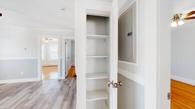 5A Ropes St, Unit 2 in Salem, MA - Building Photo - Building Photo