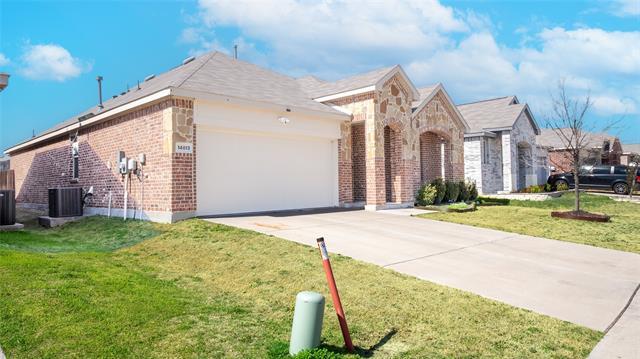 14813 Dusty Boot Trl in Haslet, TX - Building Photo - Building Photo