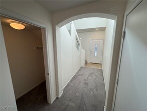 9208 Nerone Ave in Las Vegas, NV - Building Photo - Building Photo