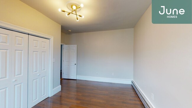 16 Glenway St-Unit -B in Boston, MA - Building Photo - Building Photo