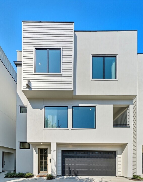 5437 Darling St in Houston, TX - Building Photo