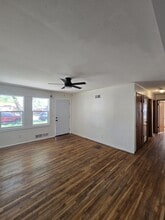 1121 Luther E in Wichita, KS - Building Photo - Building Photo