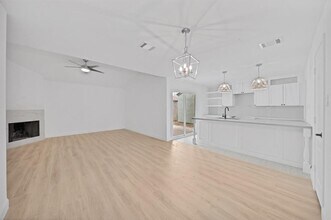 10258 Field Stone Dr in Houston, TX - Building Photo - Building Photo