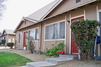 Black Stone Acres Apartments in Fresno, CA - Building Photo - Building Photo