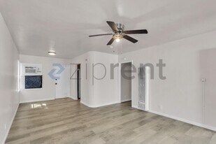 Unit 8 in Antioch, CA - Building Photo