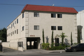 8843 Van Nuys Blvd in Panorama City, CA - Building Photo - Building Photo