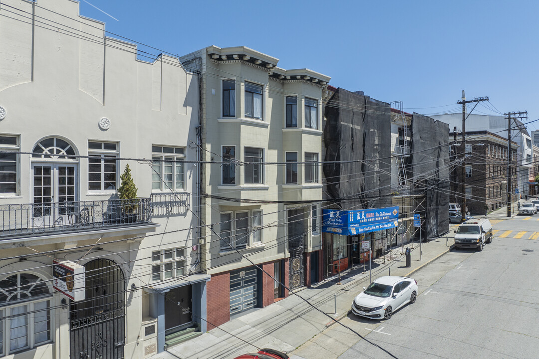 1516-1520 Powell St in San Francisco, CA - Building Photo