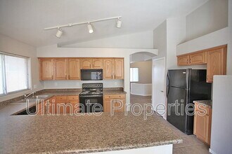 25873 W Hilton Ave in Buckeye, AZ - Building Photo - Building Photo