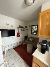 2209 S 15th St, Unit 3rd floor in Philadelphia, PA - Building Photo - Building Photo