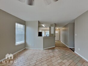 324 Lebanon St in San Antonio, TX - Building Photo - Building Photo