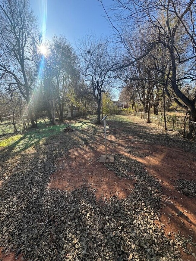 1502 SE 64th St in Oklahoma City, OK - Building Photo - Building Photo