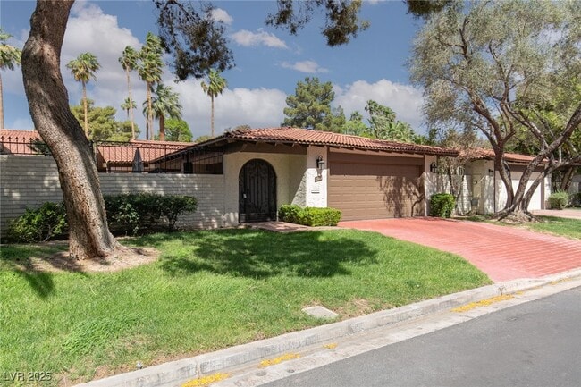 property at 2012 Calle de Espana