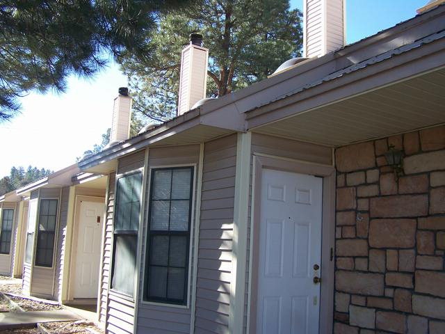 Aspen Circle Apartments in Ruidoso, NM - Building Photo