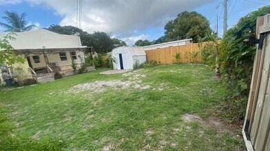 1932 Dewey St in Hollywood, FL - Building Photo - Building Photo
