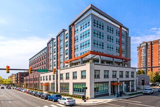 The Bloom in Alexandria, VA - Foto de edificio - Building Photo