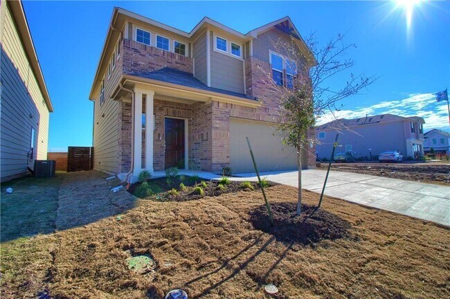 13909 Osmarea Dr in Austin, TX - Building Photo - Building Photo