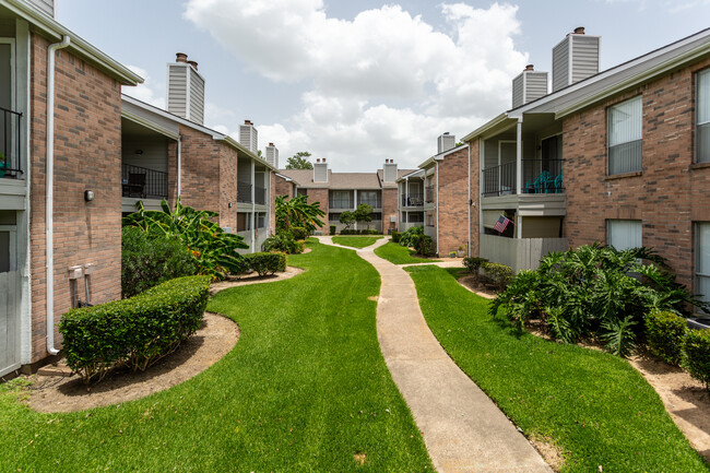 Harbour Bay in La Porte, TX - Foto de edificio - Building Photo