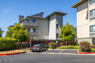 Woodspring in Cupertino, CA - Building Photo - Building Photo