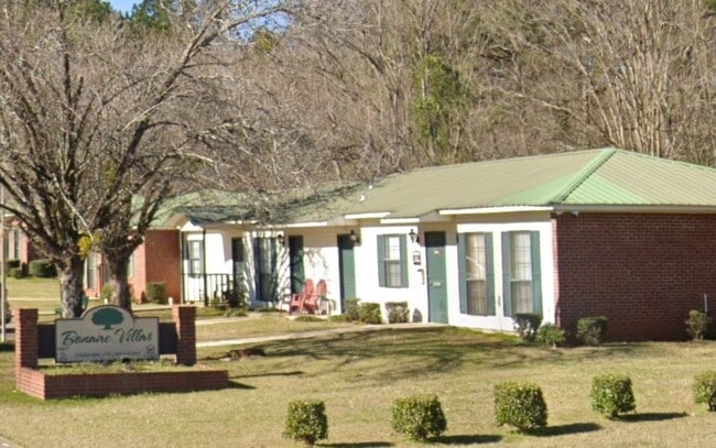 property at 4191 Broad St