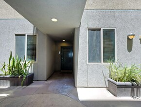 3857 Pell Pl, Unit Unit 103 in San Diego, CA - Building Photo - Building Photo