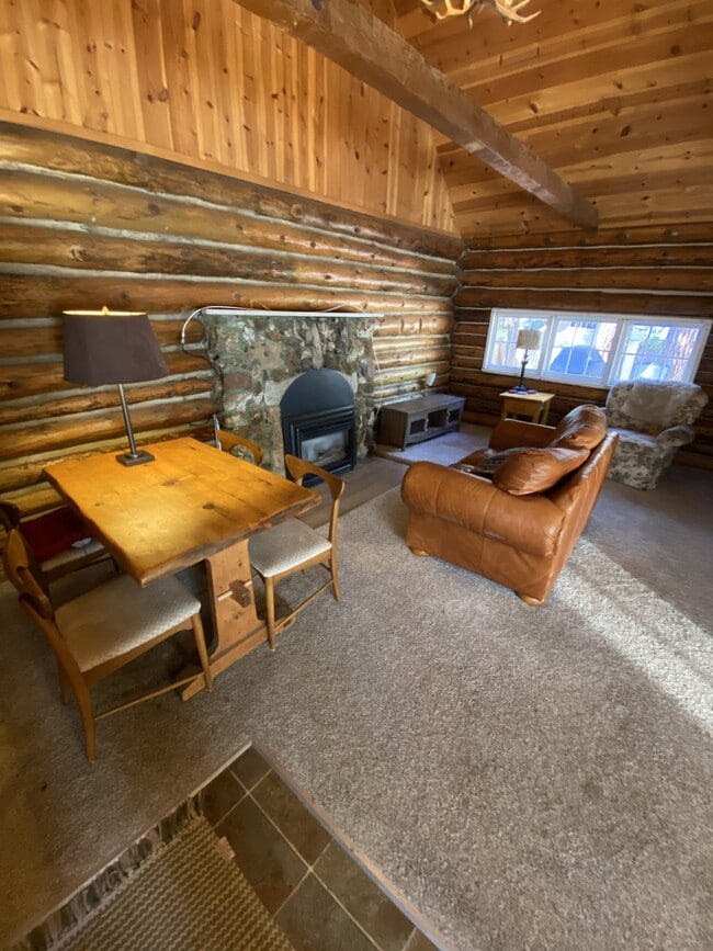 3679 Alder Ave in South Lake Tahoe, CA - Building Photo - Building Photo