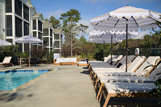 The View at Crow Creek in Calabash, NC - Foto de edificio - Building Photo