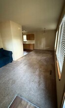 594 Shadowrock Dr in Forsyth, MO - Foto de edificio - Building Photo