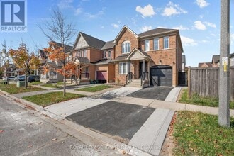 14 Marriner Crescent in Ajax, ON - Building Photo - Building Photo